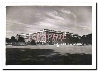 Palácio de Hampton Court — O Palácio visto dos Jardins da Fonte (fim do século XVII) — A.8.