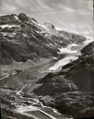 O hotel e o glaciar do Steingletscher — n° 86