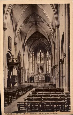 Corbeil (S.-et-O.) — Interior da Igreja de São Espírito