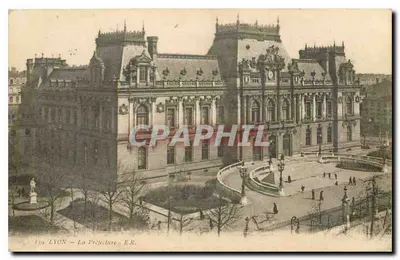 LYON — La Préfecture — E.R.