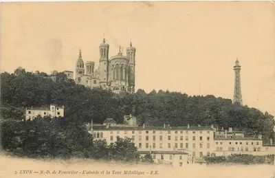 LYON — N.-D. de Fourvière — L’abside et la Tour Métallique — E.R.
