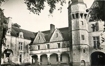 Talcy — Cour do Castelo — Edição Clément & Cie
