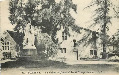 Domrémy — A Casa de Joana d'Arc e Grupo Mercié — D. D.