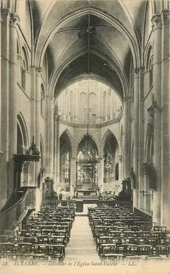 Auxerre — Interior da Igreja São Eusebe — LL. n°51