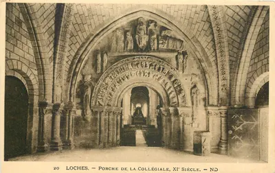 Loches — Portal da Colegiata, século XI — ND