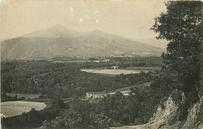 Vista de montanhas e vale — Editor: J. Trilleur, Pantalons, França