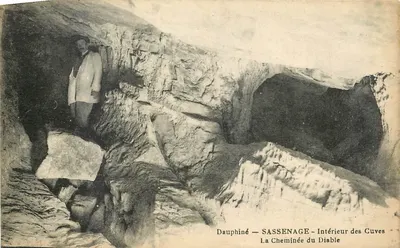 Sassenage — Interior das Cubas — A Chaminé do Diabo