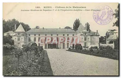 Rueil — Castelo de Malmaison — Antiga residência de Napoleão I e da Imperatriz Joséphine — Cour d'honneur
