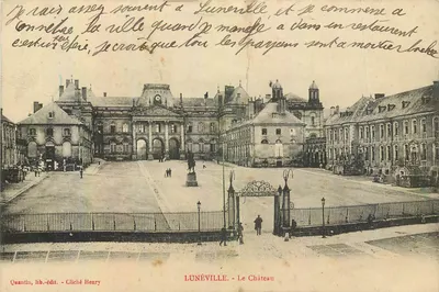 Lunéville - Zamek — widok z placu — Quantin, wydawca - Cliché Henry