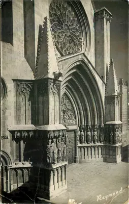 Catedral de Tarragone — fachada gótica com roseira — editor Raymond, n° 33