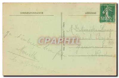 PARIS - Katedra Najświętszej Panny Marii – Absydę – widok katedry gotyckiej z dzwonnikiem i rożnikiem — Rewers