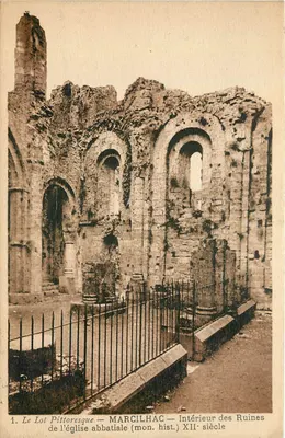 Ruínas da igreja abacial — MARCILHAC — Interior das Ruínas da Igreja Abacial (mon. hist.) Século XII