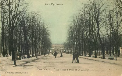 Tarbes — Les Allées Carnot e a Caserne — A. Villatte, editor, Tarbes