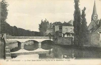 Vendôme — O Ponte Saint-Michel e a Igreja da Madeleine — LL.