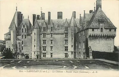 Langeais (Loir-et-Cher) - O Castelo - Facha Oeste (Interior) - A. B.