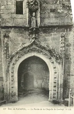 Ambiente de PAIMPOL — O Portal da Capela de Lanloup — LL