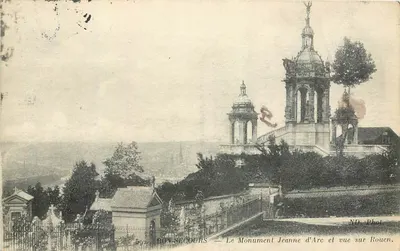 BON-SECOURS — O Monumento a Joana d'Arc e vista de Rouen. ND. Fot. 592