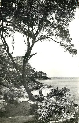 Anse Rouge e entrada da Gruta de São Filiberto — Noirmoutier (Vendée) — Éditions Photographiques TANSOB