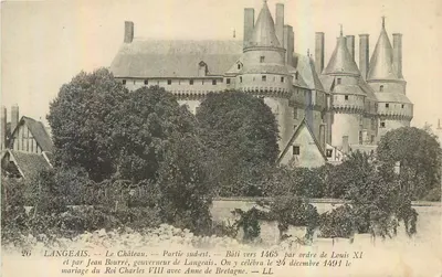 LANGEAIS — O Castelo — Parte sudeste — Construído em torno de 1465 por ordem de Luís XI
