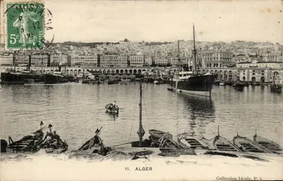 Porto de Argel — vista do porto com barcos e cidade em segundo plano — Coleção Ideal, P. S.