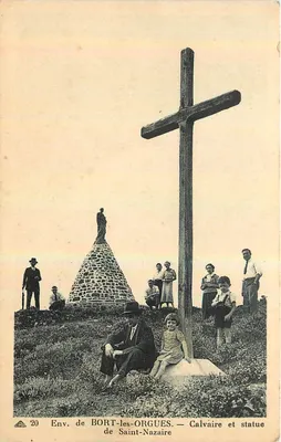 Ambiente de BORT-les-ORGUES — Calvário e estátua de São Nazário