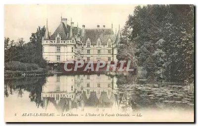 Azay-le-Rideau — O Castelo — O rio Indre e a Facha Oriental — LL.