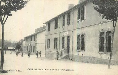 Campo de Mailly — Um Canto dos Barracões — Bazar Militar A. Nieps