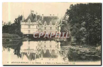 Azay-le-Rideau — O Castelo — O Rio Indre e a Fachada Oriental — LL.