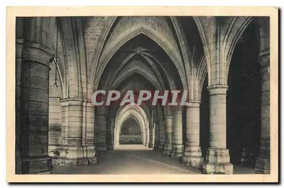 Paris, A Conciergerie — Grande sala baixa — Serviço Comercial Monuments Históricos, Grande Palácio, Av. Alexandre-III, Paris