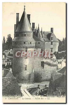 Langeais — O Castelo — Fachada Leste — LL.
