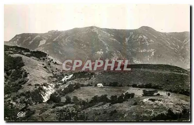 Le Plomb du Cantal (1858 m.) — vista panorâmica — C. Cap, editor