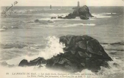 A Ponta do Raz — Os recifes Gorlè, Gorlegreiz e Gorlebella que levam o farol da Velha — LL.