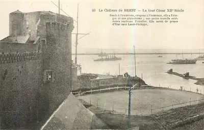 O Castelo de BREST — A torre César Século XII — editor desconhecido, n° 40