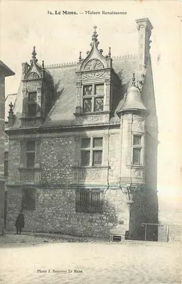Le Mans — Casa da Renascença — Foto J. Bouveret Le Mans