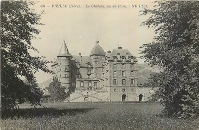 Vizille (Isère) — O Castelo, visto do Parque — ND Fot.