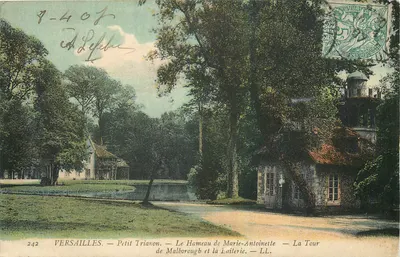 Versailles — Petit Trianon — O Hameau de Maria Antonieta — A Torre de Malborough e a Laiterie — LL.