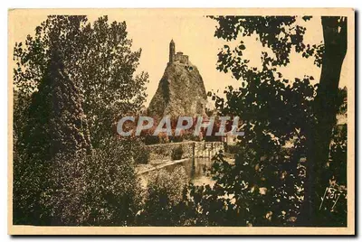 Le Puy (Haute-Loire) — A vista do Piton e da capela Saint-Michel d'Aiguilhe — Edições d'Art Yvon, Paris