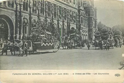 Funerais do Geral Gallieni (1º de Junho de 1916) — Na Hôtel-de-Ville - Les Couronnes — E. Le Daley, imp. 127, Boulevard de Sébastopol, Paris