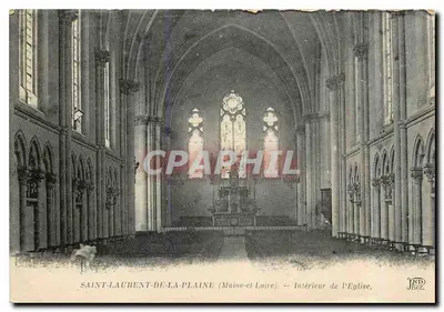 Saint-Laurent-de-la-Plaine (Maine-et-Loire) — Interior da Igreja — JND Fot.