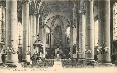 Lunéville — Interior da Igreja — LL. N° 67