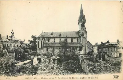 Soissons — Ruínas no Faubourg St-Waast. Igreja St Waast.