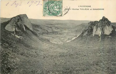A Auvergne — Rochas Tuilière e Sanadoire — Editor E. Postier, n° 395
