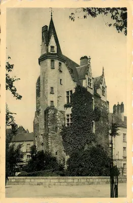 Nantes (Loire-Inf.) — Porta Saint-Pierre — Fotógrafo Magon