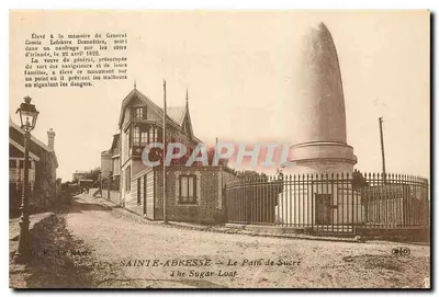 Sainte-Adresse — O Pão de Açúcar — Monumento erguido em memória do General Conde Lefebvre-Desnœttes