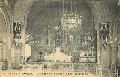 Paray-le-Monial — Interior da Capela das Aparições — Lib. Baudooup (S.-et-L.)