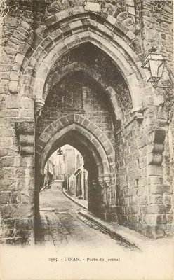 Dinan - Porte du Jerzual — editor Laurent Néret-Ropones, n° de série 2365
