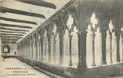 Tréguier — Galerias do Claustro — Coleção E. Hamant