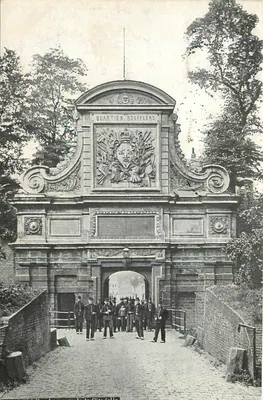 Porta do Bairro Boufflers — Paris — editor AQUA-PROTO
