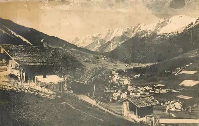 La Clusaz (Haute-Savoie) — Vista geral e Cadeia dos Aravis — Edição GIL, Repr. Intard, n°2269
