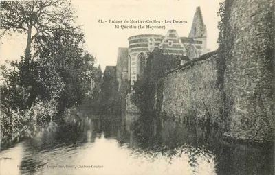 Ruínas de Mortier-Crolles - Os Baluartes - St-Quentin (La Mayenne)
